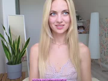 brilliantvictoria's chat room