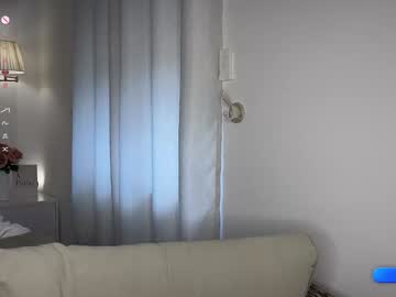 french_riv1era's chat room