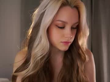 emmiemurray's chat room
