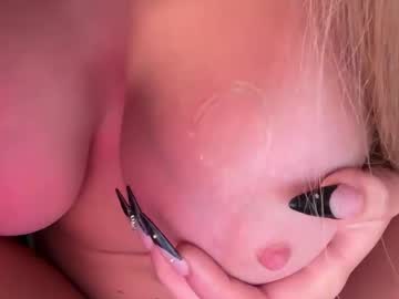 realjadebri's chat room