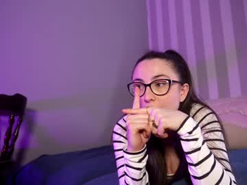 littlee33's chat room