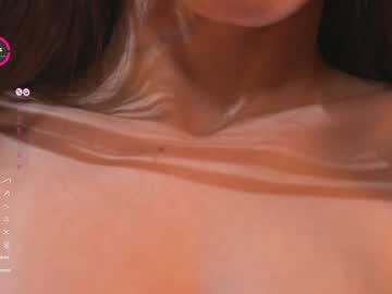 lucie_beltran's chat room