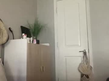 bellaxxboo's chat room