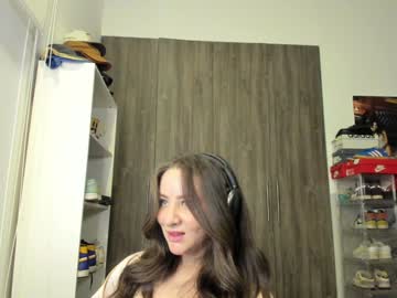 lindabluee's chat room