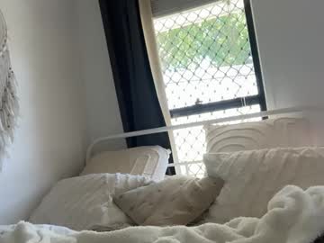 luvlivvyy's chat room