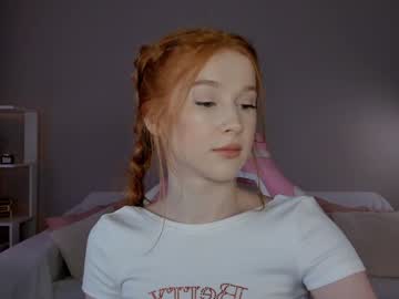 leahsthetics's chat room