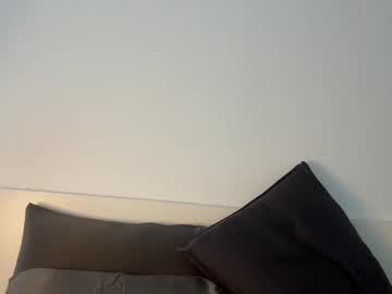 emillyyyx's chat room