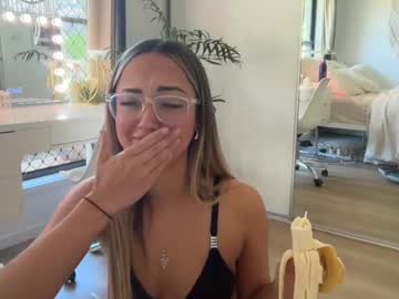 luvlivvyy's chat room