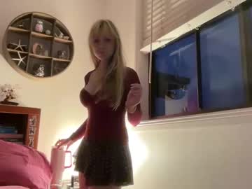 kittengirlxo's chat room