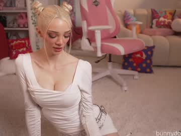bunnydollstella's chat room
