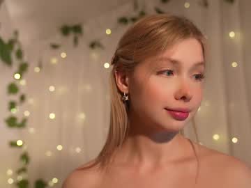 april_blush's chat room