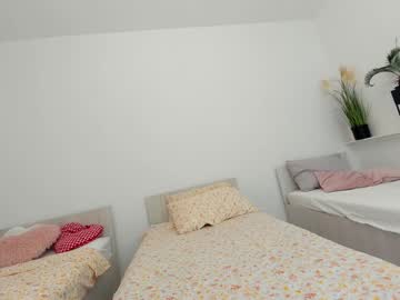 ehotlovea's chat room