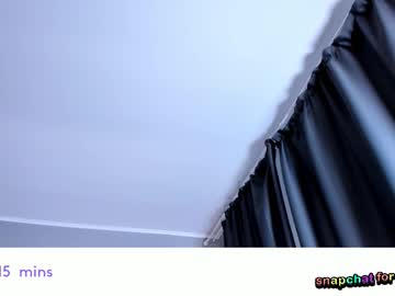 vivian_qwerty's chat room
