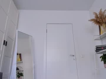 elannand's chat room