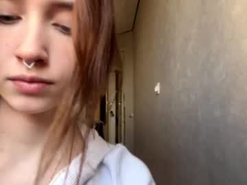 alluring_vibes_69's chat room