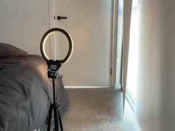 emillyyyx's chat room