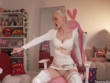 bunnydollstella's chat room