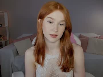 leahsthetics's chat room
