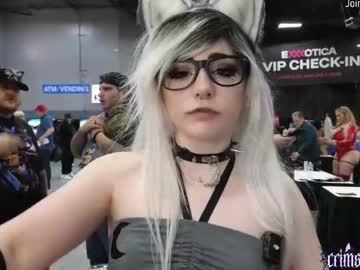 crimsonkitten's chat room