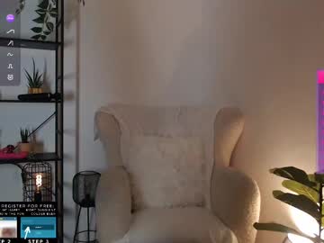 lucylia_'s chat room