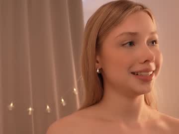 april_blush's chat room