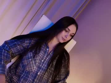 hollyextra's chat room