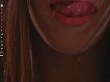 lucie_beltran's chat room