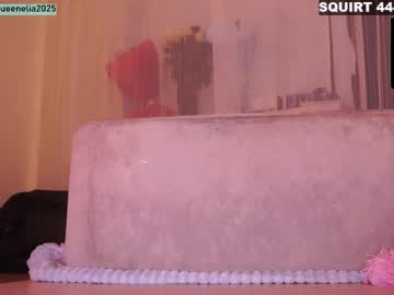 queeneliaa_'s chat room