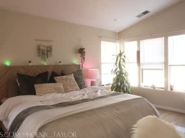 phoenix_taylor's chat room