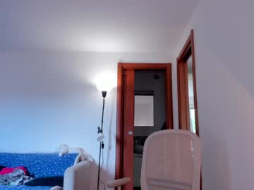 sweetmila1's chat room