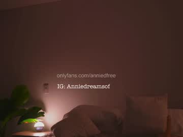 annie_dreams's chat room