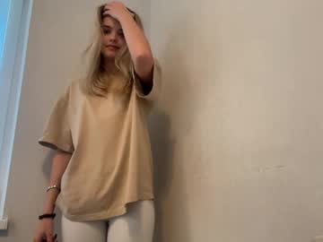 naughty_dreams_xo's chat room