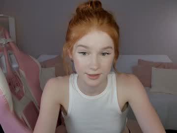leahsthetics's chat room