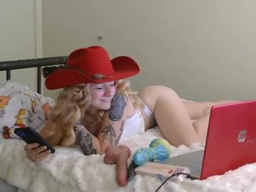 carolinecowgirl's chat room