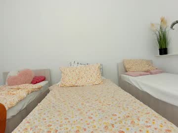 ehotlovea's chat room