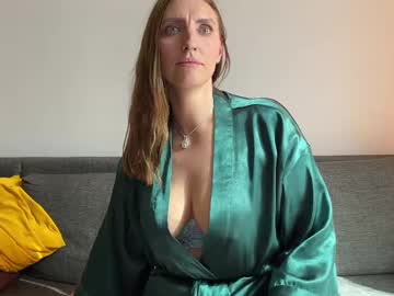 erica_dav's chat room