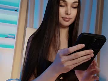 hollyextra's chat room