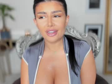 moniqueeass's chat room