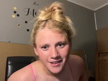 kayleighashford's chat room