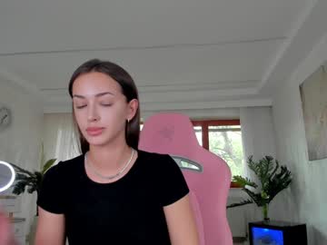 tiffanyhouston_'s chat room