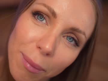 eva_fashionista's chat room