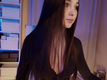 hollyextra's chat room
