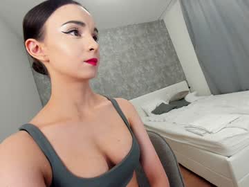ehotlovea's chat room