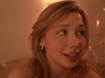 april_blush's chat room