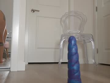 petite_fuck's chat room