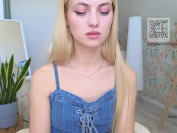 brilliantvictoria's chat room