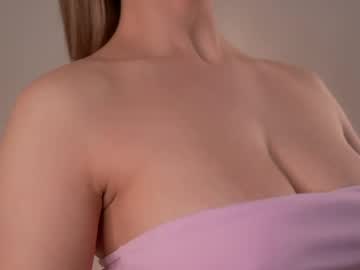 april_blush's chat room