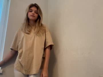 naughty_dreams_xo's chat room