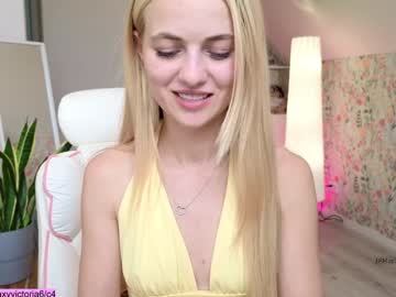 brilliantvictoria's chat room