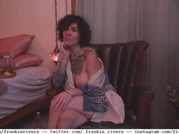 _frankie_rivers's chat room